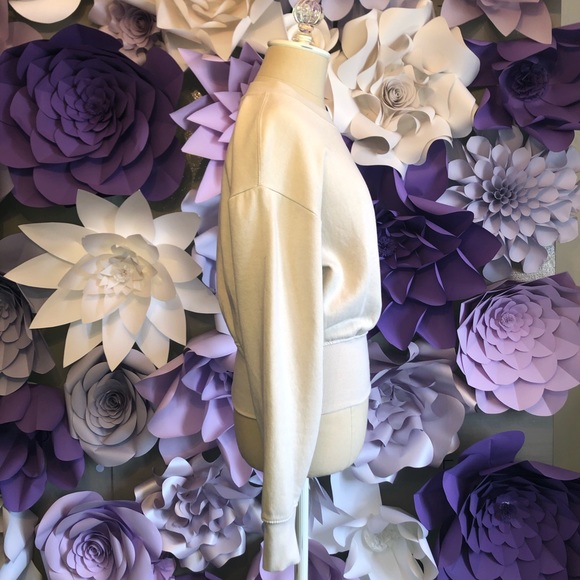 Cream sweater - Picture 2 of 5